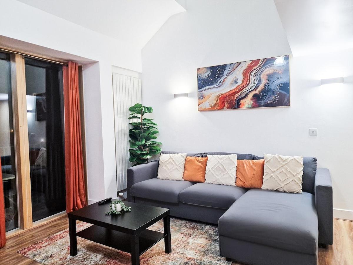 Luxury Waterfront Property With Free Parking Coventry Esterno foto