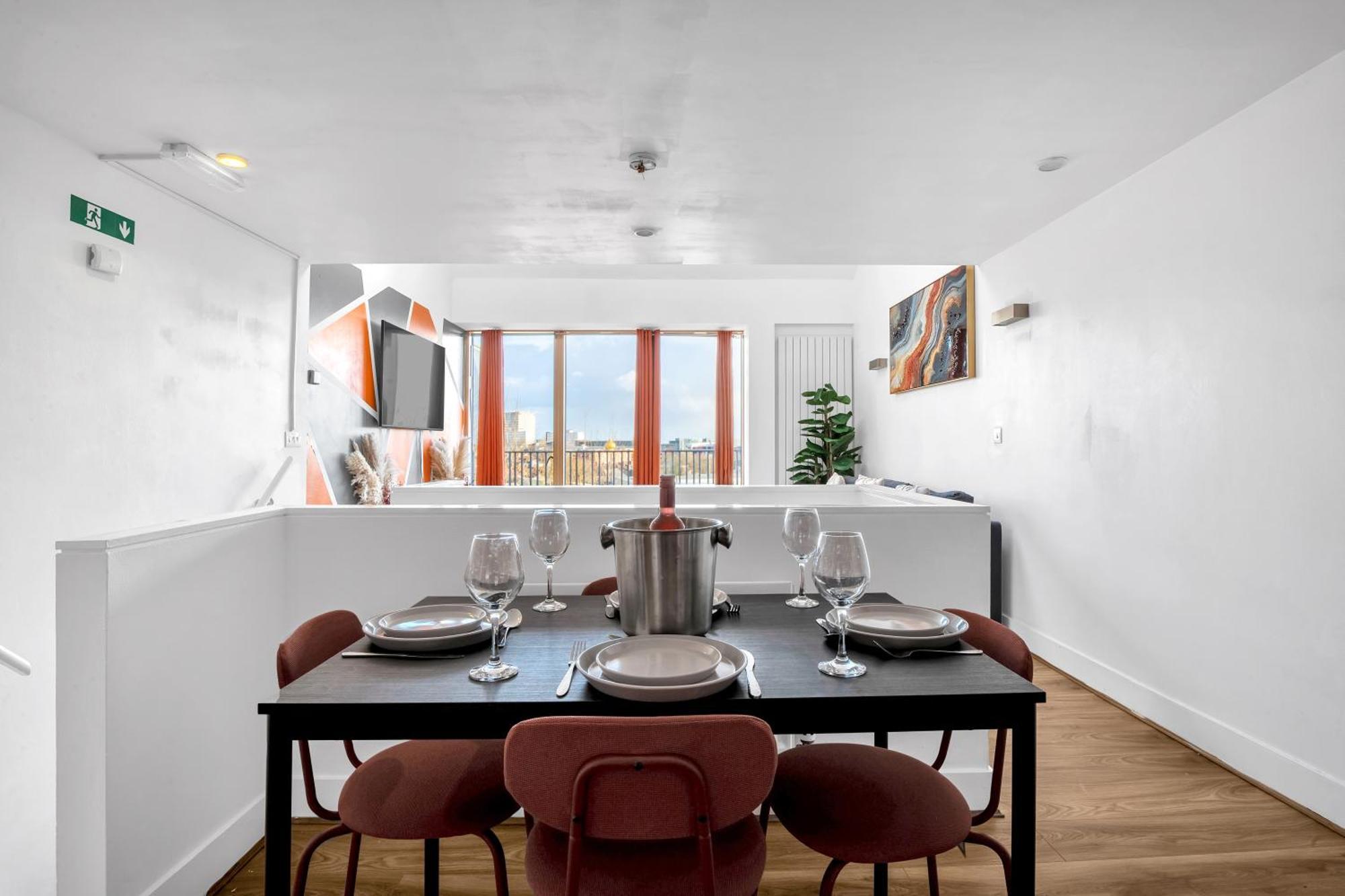 Luxury Waterfront Property With Free Parking Coventry Esterno foto