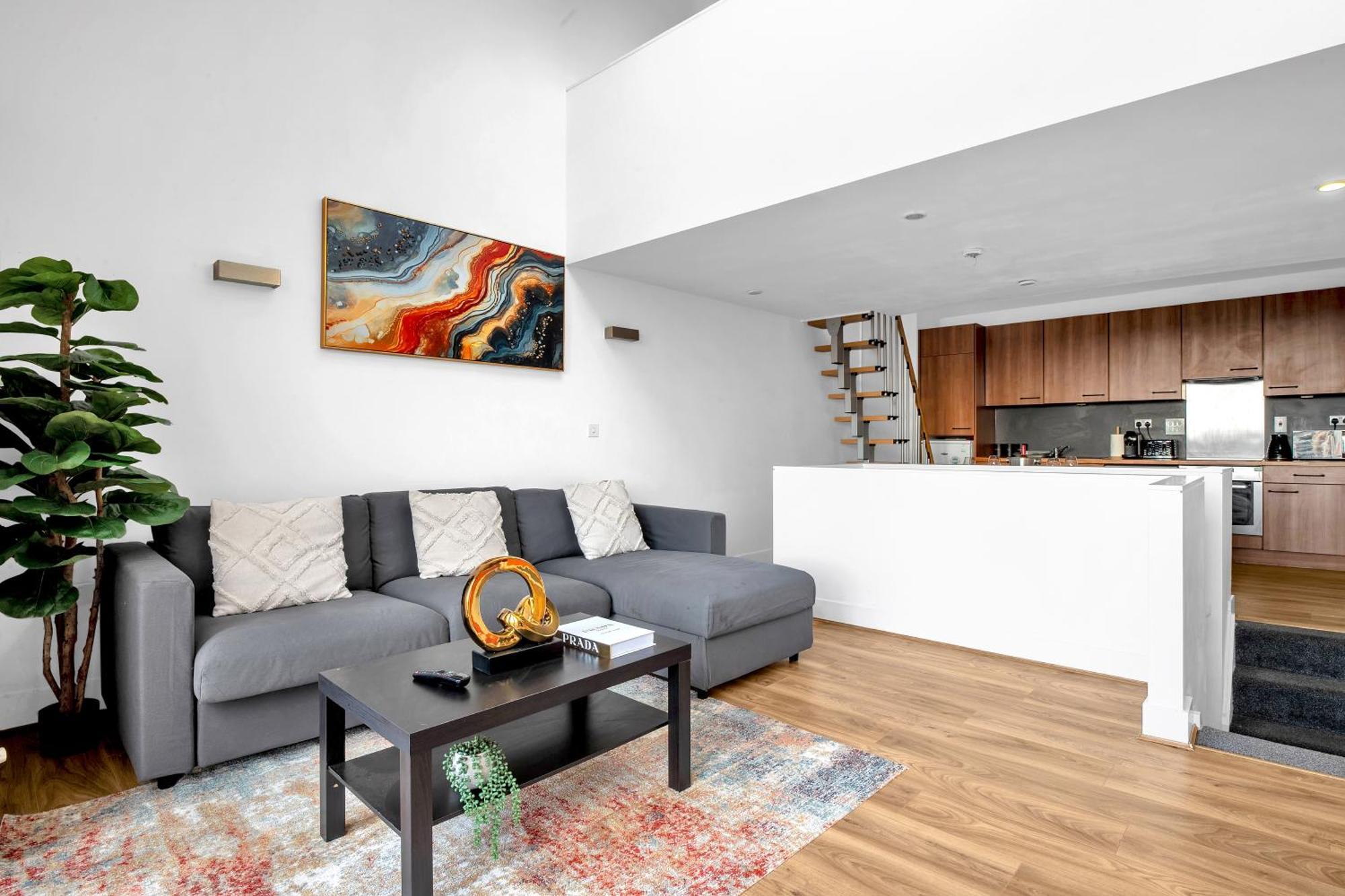 Luxury Waterfront Property With Free Parking Coventry Esterno foto