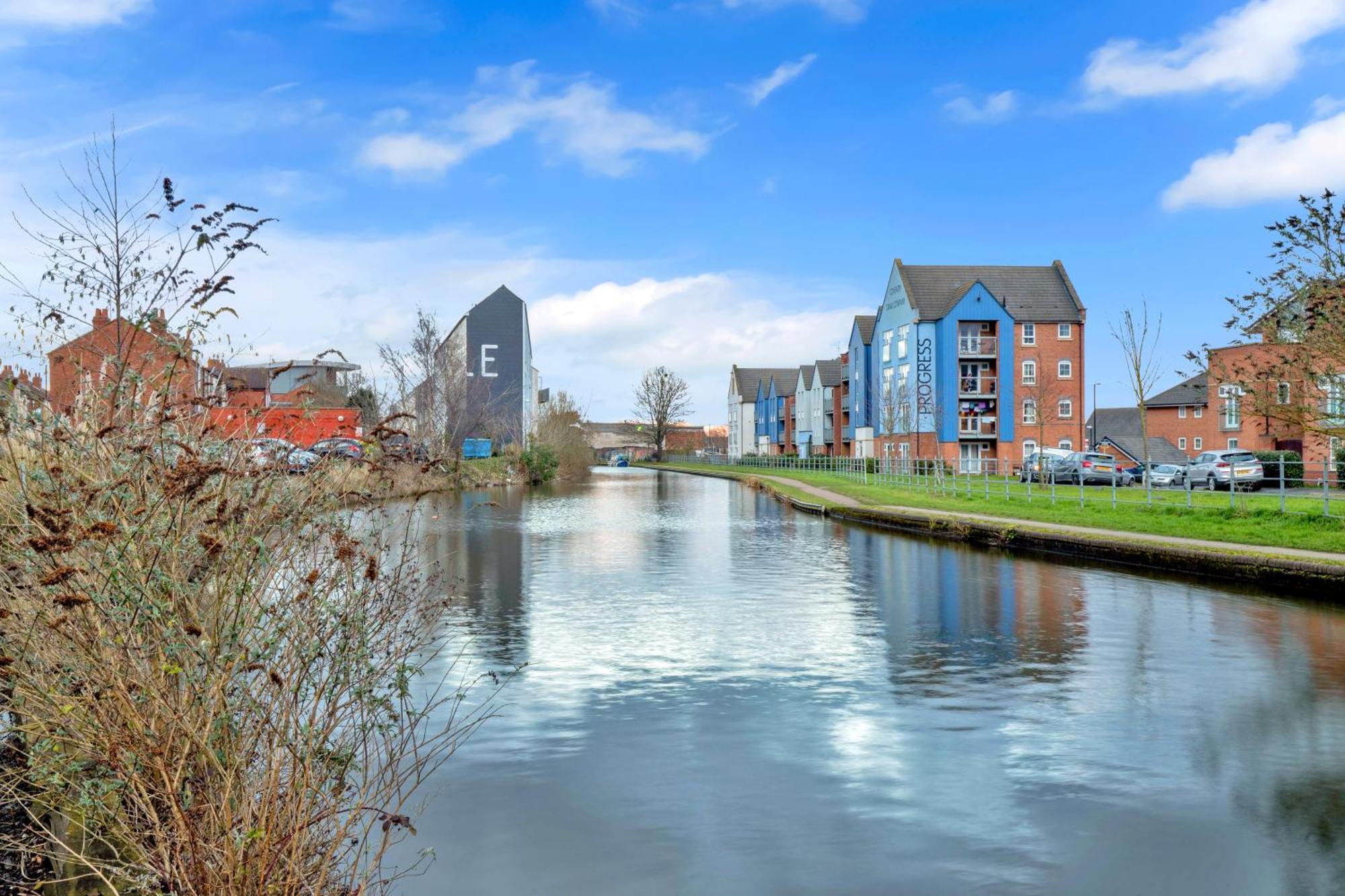 Luxury Waterfront Property With Free Parking Coventry Esterno foto
