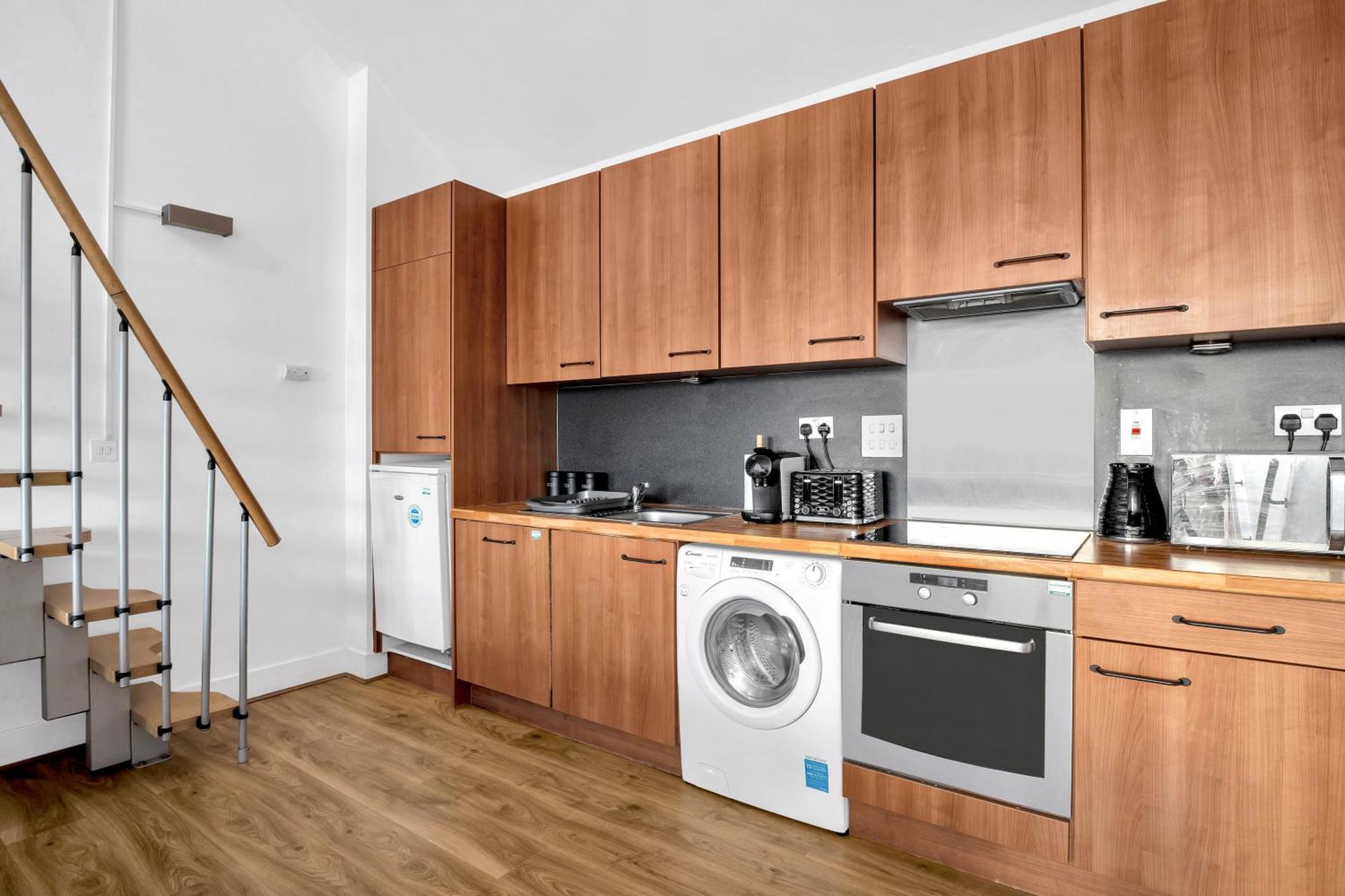 Luxury Waterfront Property With Free Parking Coventry Esterno foto
