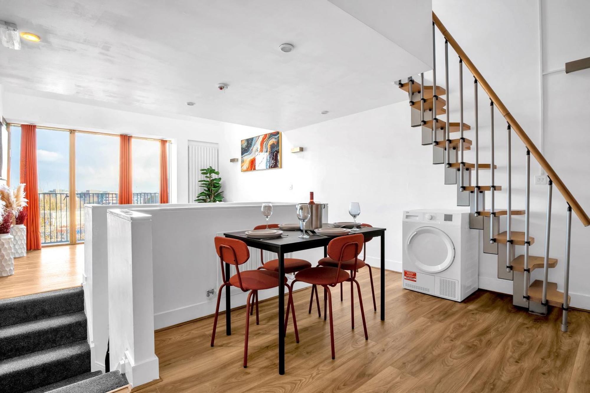 Luxury Waterfront Property With Free Parking Coventry Esterno foto