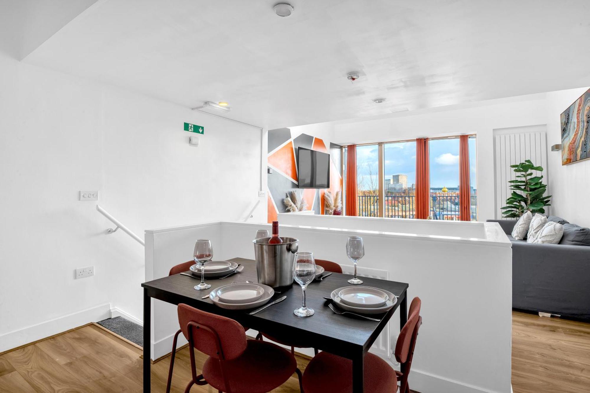 Luxury Waterfront Property With Free Parking Coventry Esterno foto