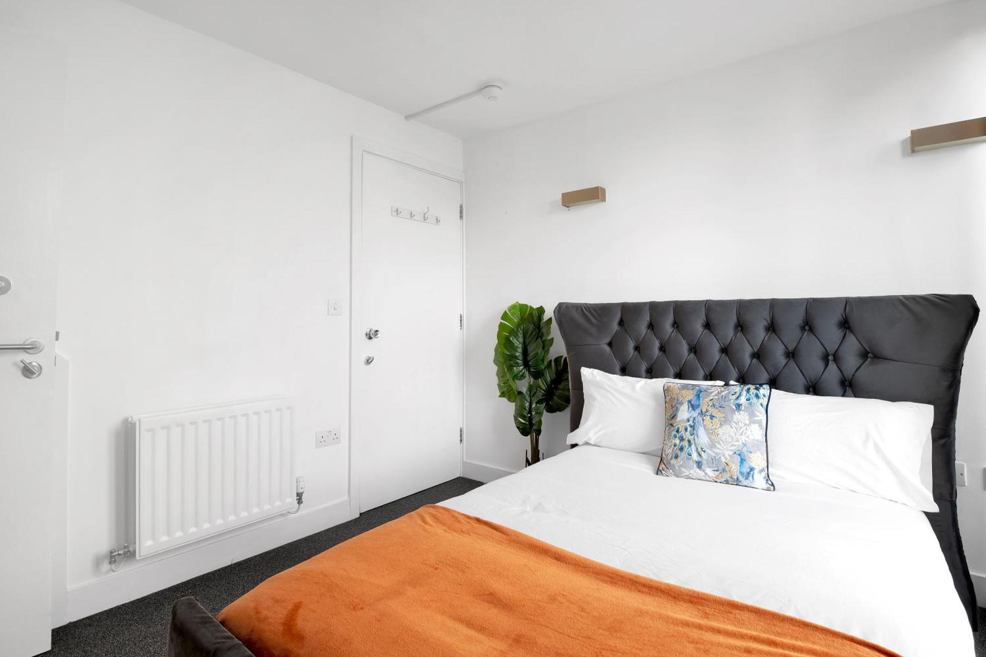 Luxury Waterfront Property With Free Parking Coventry Esterno foto