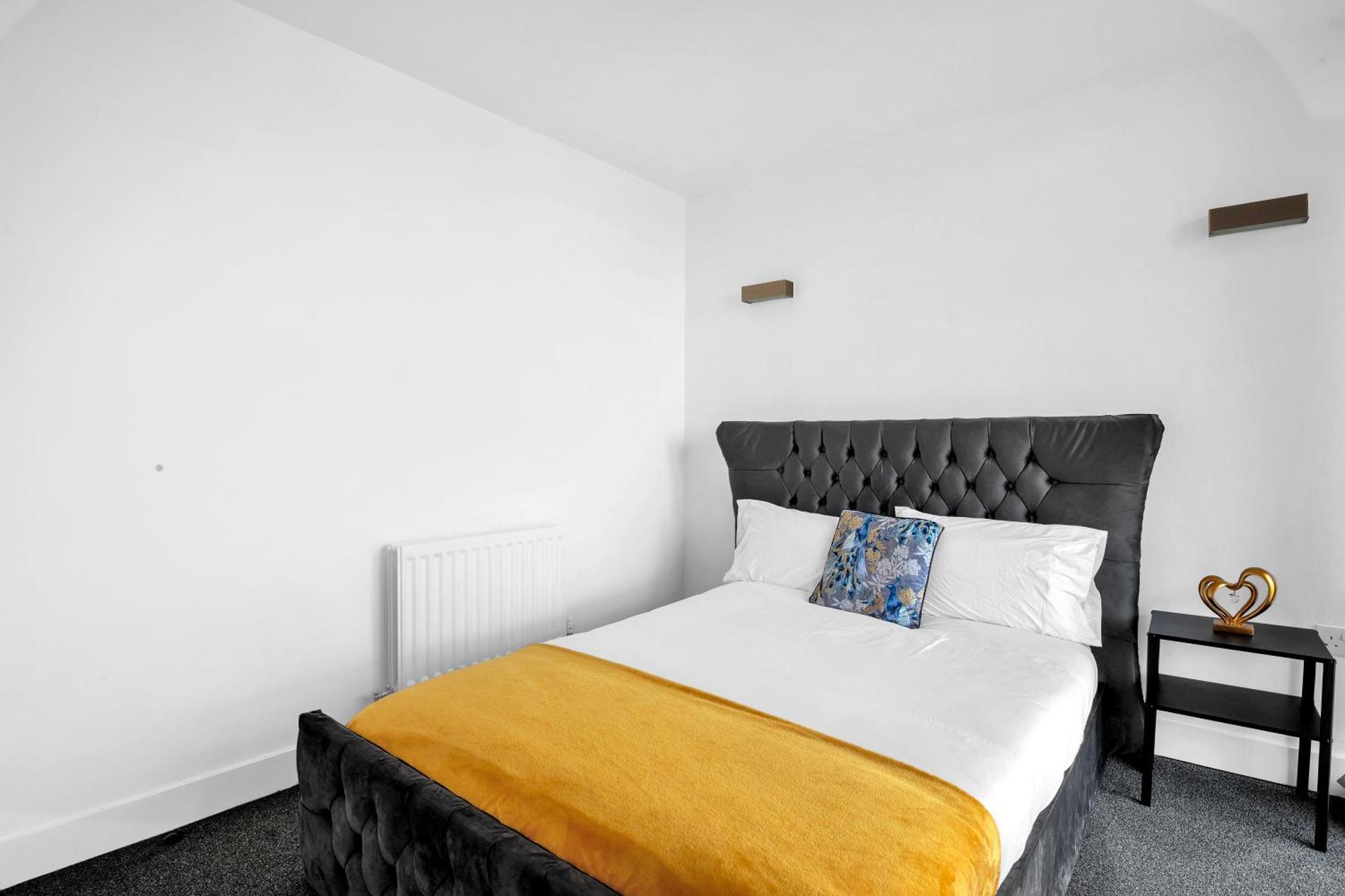 Luxury Waterfront Property With Free Parking Coventry Esterno foto