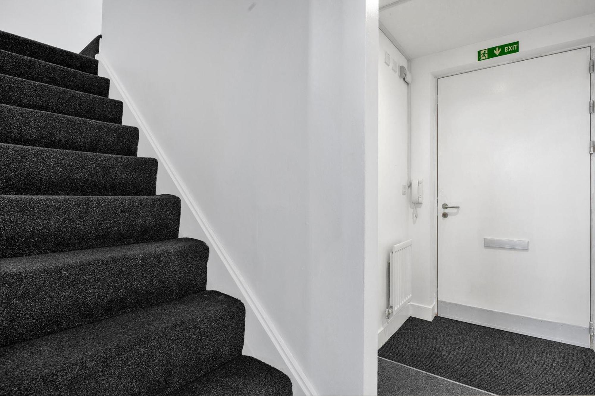 Luxury Waterfront Property With Free Parking Coventry Esterno foto